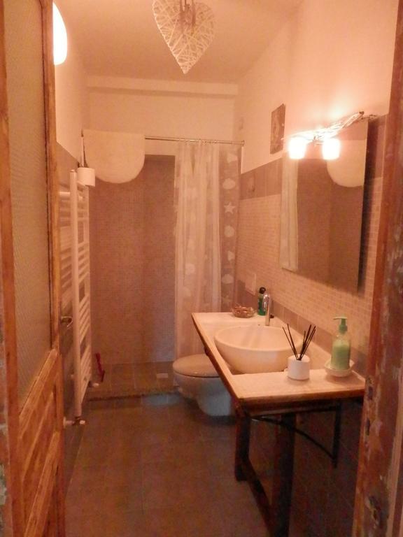 Al Fakhar Bed & Breakfast Ficarra Стая снимка
