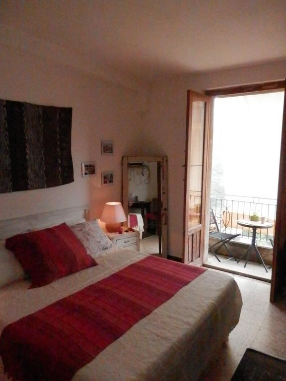 Al Fakhar Bed & Breakfast Ficarra Стая снимка